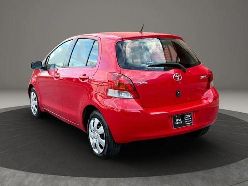 2010 Toyota Yaris Base
