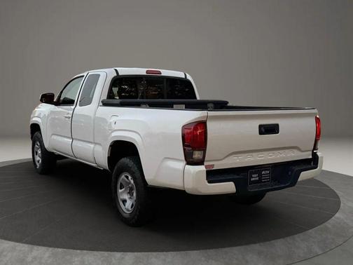 2019 Toyota Tacoma SR