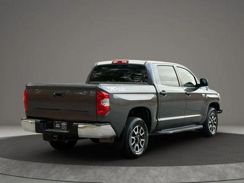 2018 Toyota Tundra SR5