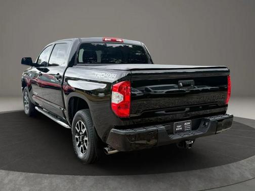 2017 Toyota Tundra SR5