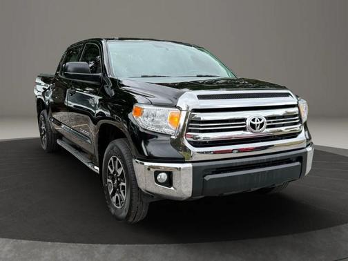 2017 Toyota Tundra SR5