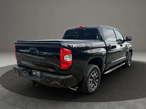 2017 Toyota Tundra SR5