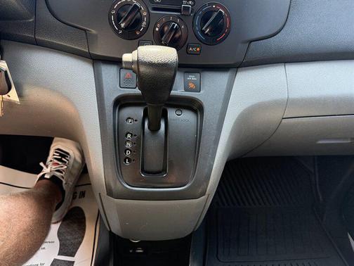 2020 Nissan NV200 SV