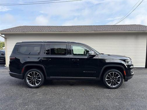 2022 Jeep Wagoneer Series III 4x4