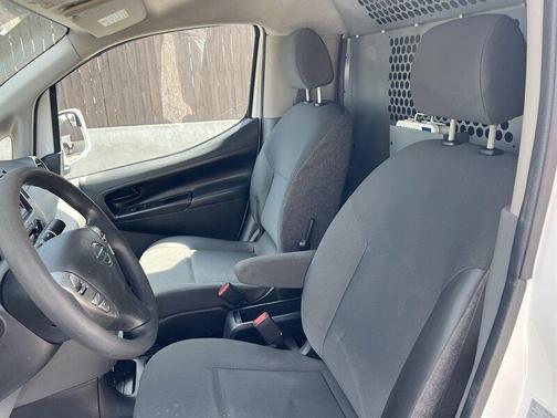 2020 Nissan NV200 SV