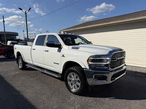 2022 RAM 2500 Laramie Crew Cab 4x4 8' Box