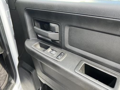 2021 RAM 2500 Tradesman Crew Cab 4x2 8' Box