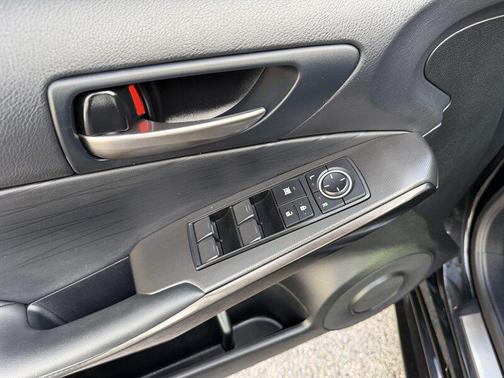 2022 Lexus IS 350 Base