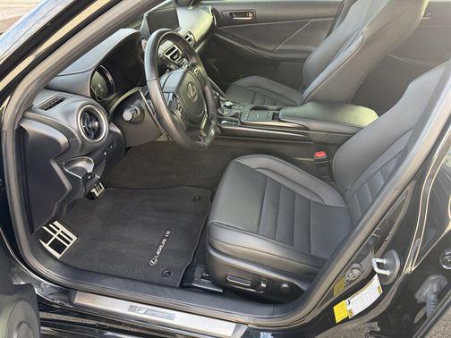 2022 Lexus IS 350 Base