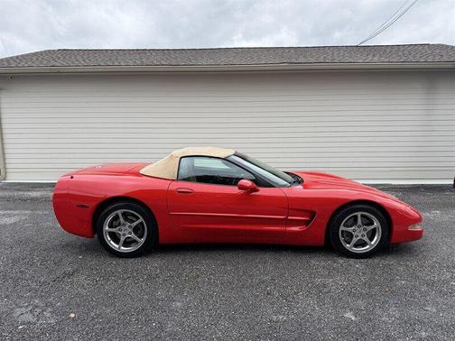 2003 Chevrolet Corvette Base