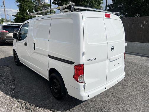 2021 Nissan NV200 SV