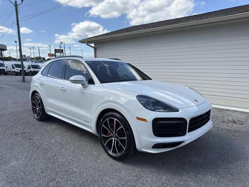2022 Porsche Cayenne GTS