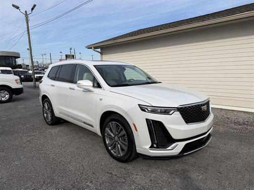 2022 Cadillac XT6 Premium Luxury FWD