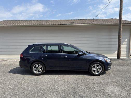 2015 Volkswagen Golf SportWagen TDI SEL 4-Door