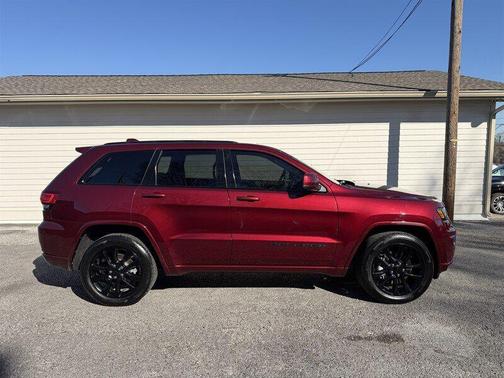 2021 Jeep Grand Cherokee Laredo