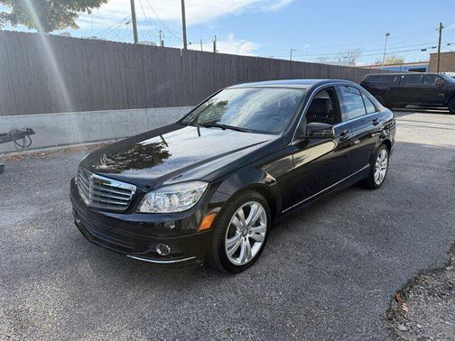 2011 Mercedes-Benz C-Class Luxury