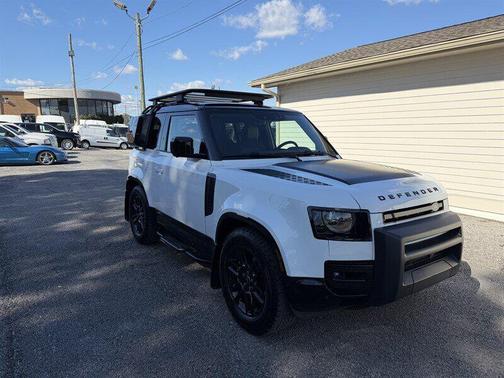 2023 Land Rover Defender 90 X-Dynamic SE