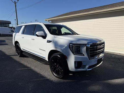2023 GMC Yukon XL SLT
