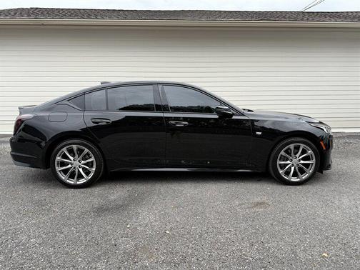 2022 Cadillac CT5 Sport