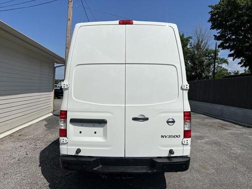 2019 Nissan NV Cargo NV3500 HD S V8