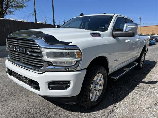 2023 RAM 2500 Laramie Crew Cab 4x4 6'4' Box