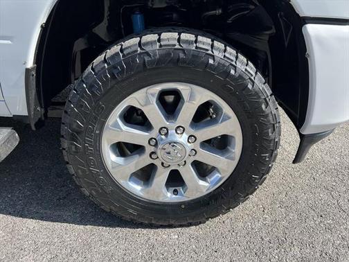 2023 RAM 2500 Laramie Crew Cab 4x4 6'4' Box