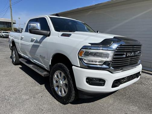 2023 RAM 2500 Laramie Crew Cab 4x4 6'4' Box