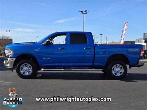 2021 RAM 2500 Tradesman Crew Cab 4x4 6'4' Box