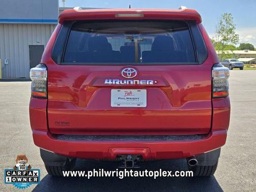 Barcelona Red Metallic 2018 Toyota 4Runner SR5