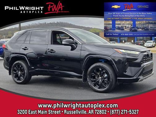 2022 Toyota RAV4 Hybrid SE