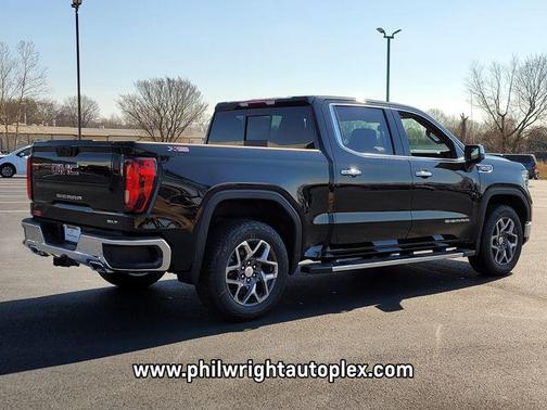 2025 GMC Sierra 1500 SLT