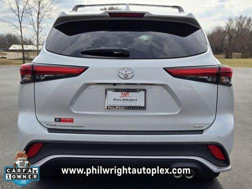 2022 Toyota Highlander XSE