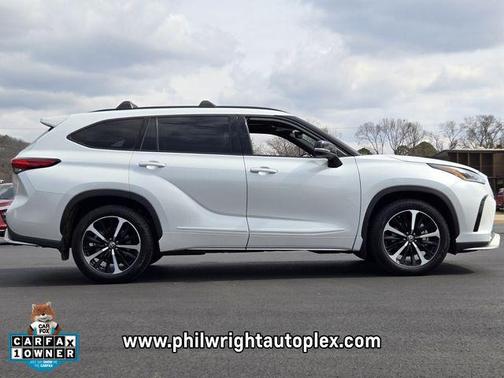 2022 Toyota Highlander XSE