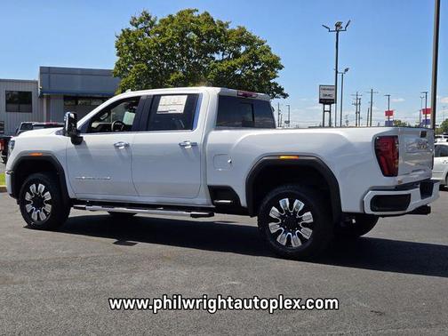Summit White 2026 GMC Sierra 2500 Denali