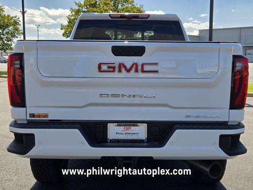 Summit White 2026 GMC Sierra 2500 Denali