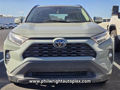 2019 Toyota RAV4 XLE Premium
