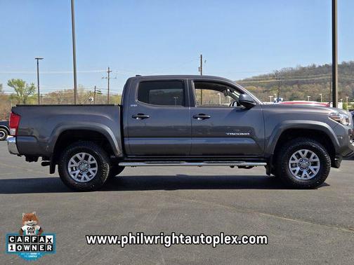 2017 Toyota Tacoma SR5