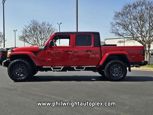 Firecracker Red Clearcoat 2024 Jeep Gladiator Sport S