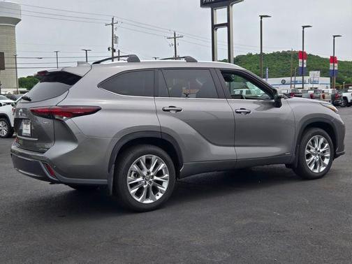 Heavy Metal 2026 Toyota Highlander Hybrid Limited