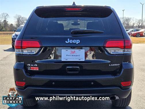 2020 Jeep Grand Cherokee Laredo