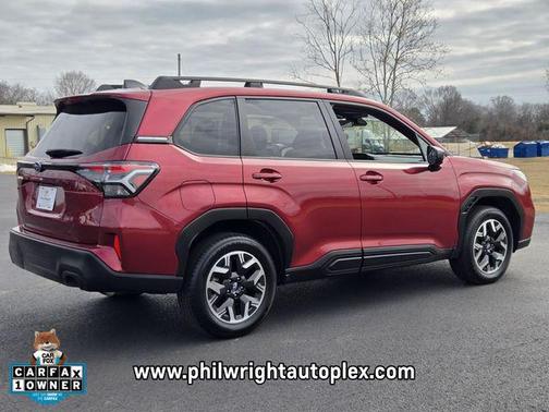 2025 Subaru Forester Premium