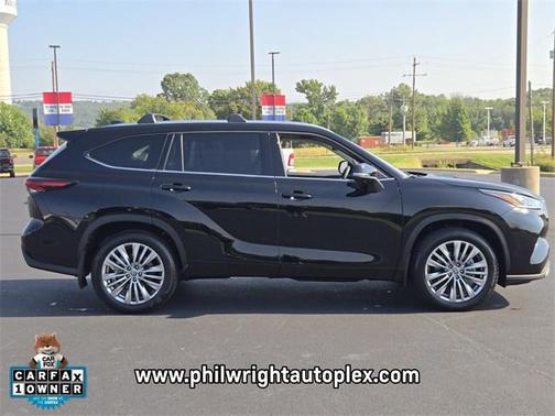 2025 Toyota Highlander Platinum