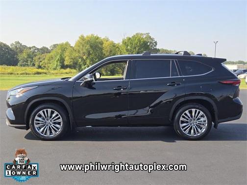 2025 Toyota Highlander Platinum