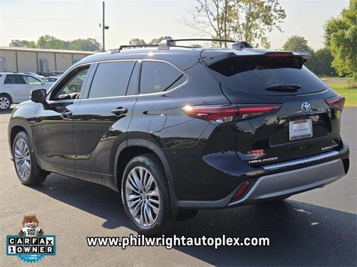 2025 Toyota Highlander Platinum
