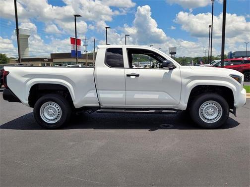 2025 Toyota Tacoma SR
