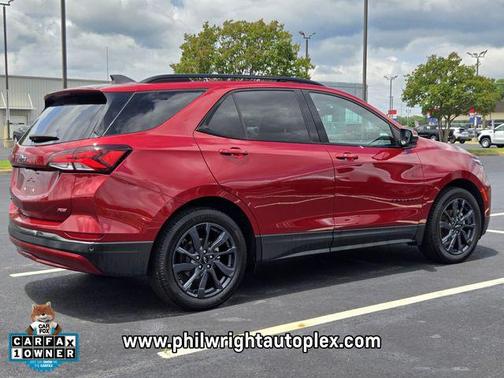 Cherry Red Tintcoat 2022 Chevrolet Equinox FWD RS