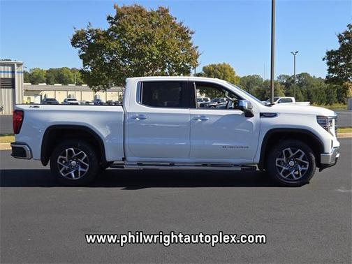 2025 GMC Sierra 1500 SLT