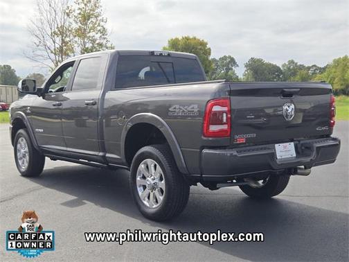 2020 RAM 2500 Laramie Crew Cab 4X4 6'4' Box