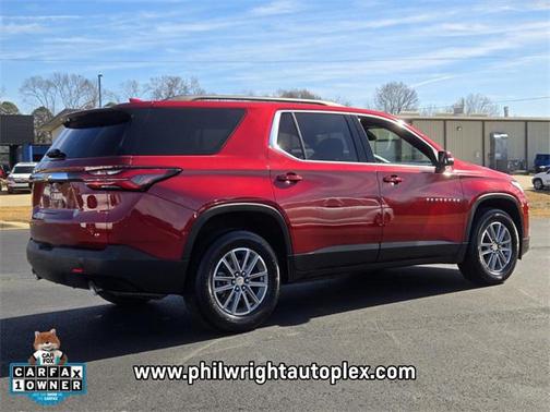 2023 Chevrolet Traverse LT Cloth