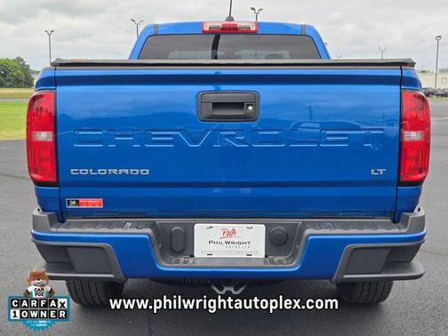 Bright Blue Metallic 2022 Chevrolet Colorado LT